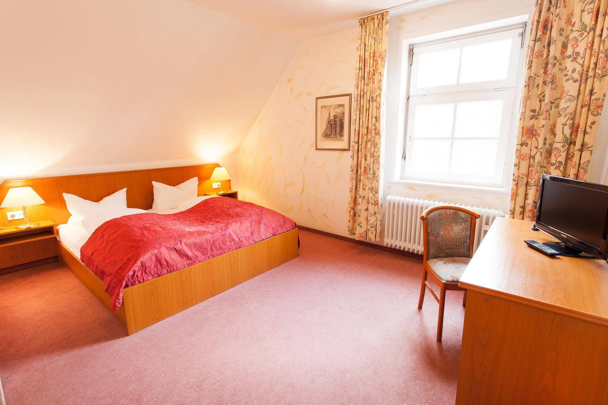 Hotel Alter Wolf Wolfsburg Dış mekan fotoğraf